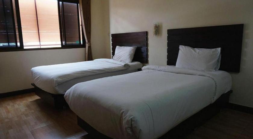 Ponburi Hotel Nan Zewnętrze zdjęcie