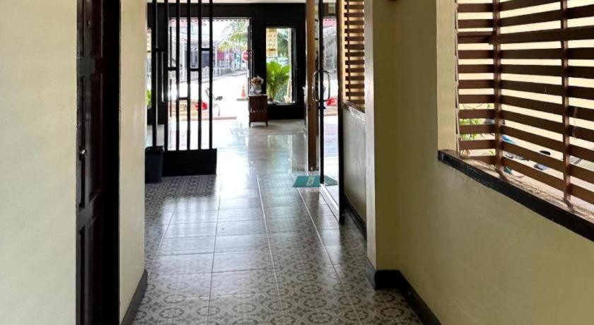 Ponburi Hotel Nan Zewnętrze zdjęcie