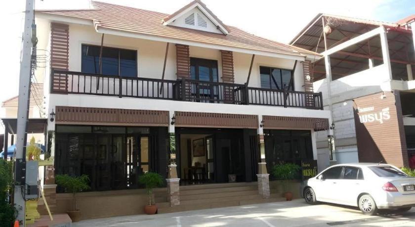 Ponburi Hotel Nan Zewnętrze zdjęcie